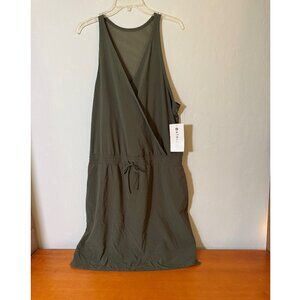 Athleta Take A Hike Dress featherweight forest green sleeveless dress